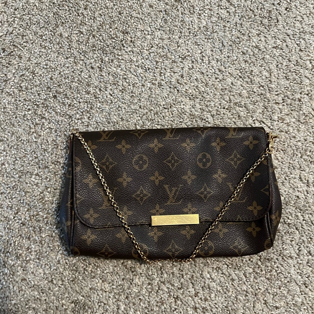 Louis Vuitton Monogram Canvas Favorite MM Shoulder Bag